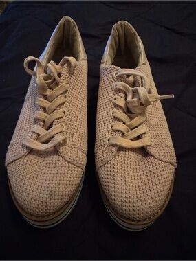 Casual Knit Lace-Up Platform Sneakers - Beige/pinkish